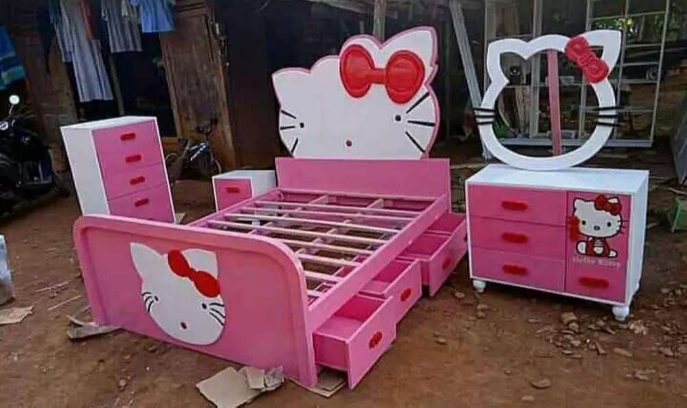Detail Dipan Hello Kitty Nomer 48