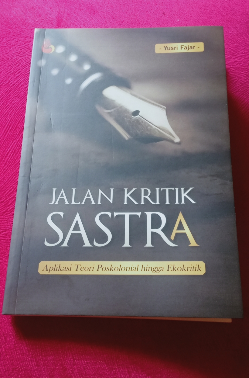 Detail Download Buku Kritik Sastra Nomer 9