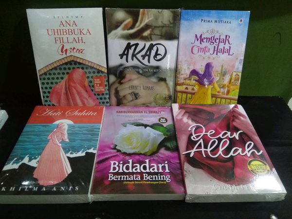 Detail Download Buku Novel Islami Nomer 19