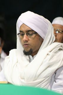 Detail Foto Al Habib Hasan Bin Ja Far Assegaf Nomer 17