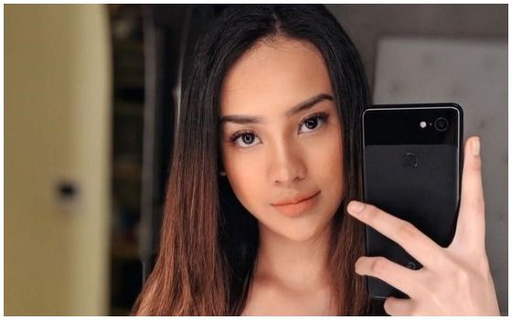 Detail Foto Artis Indonesia Kualitas Gambar Tinggi Nomer 50