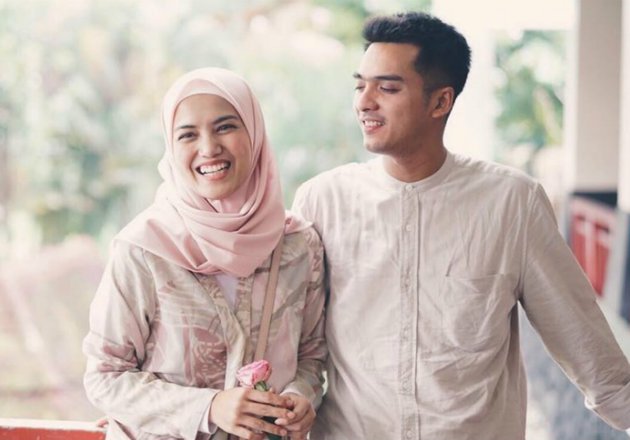 Detail Foto Artis Paling Romantis Nomer 13