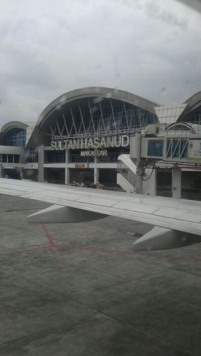 Detail Foto Bandara Makassar Nomer 15