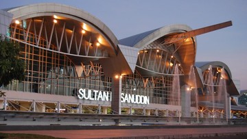 Detail Foto Bandara Makassar Nomer 6