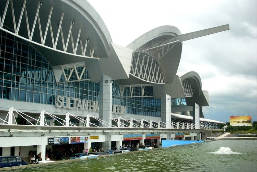 Detail Foto Bandara Makassar Nomer 43