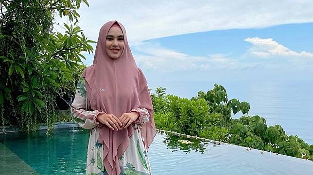 Detail Foto Kartika Putri Terbaru Nomer 8