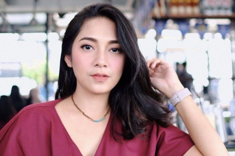 Detail Foto Keren Artis Nomer 17