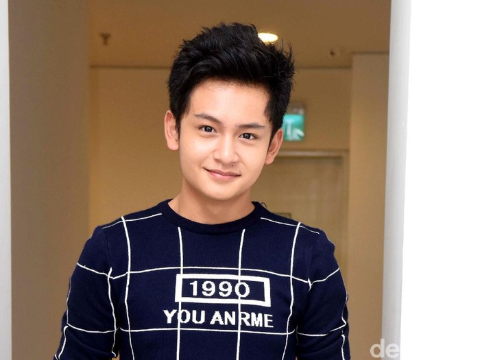 Detail Foto Keren Randy Martin Nomer 17