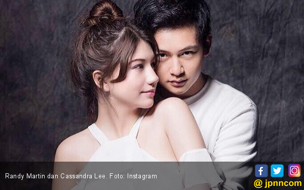 Detail Foto Keren Randy Martin Nomer 35