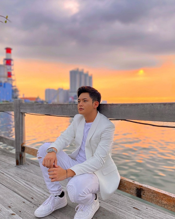 Detail Foto Keren Randy Martin Nomer 6