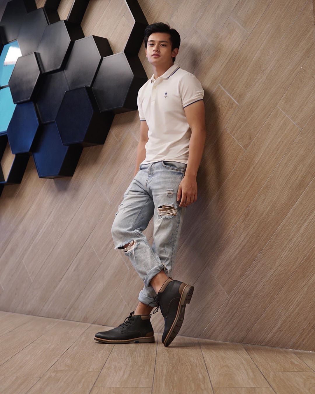 Detail Foto Keren Randy Martin Nomer 8