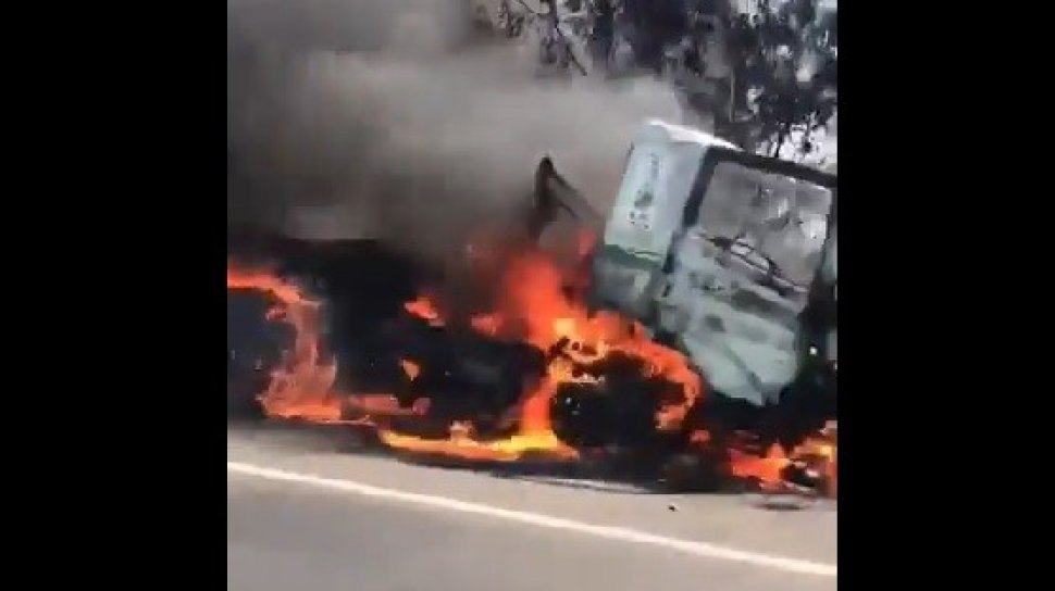 Detail Foto Korban Kecelakaan Tol Cipularang Nomer 45