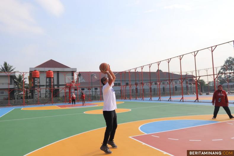 Detail Foto Lapangan Basket Nomer 35