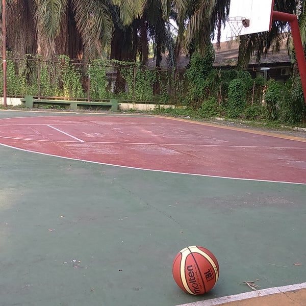 Detail Foto Lapangan Basket Nomer 40