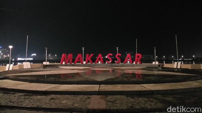 Detail Foto Pantai Losari Makassar Nomer 3