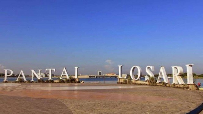 Detail Foto Pantai Losari Makassar Nomer 10