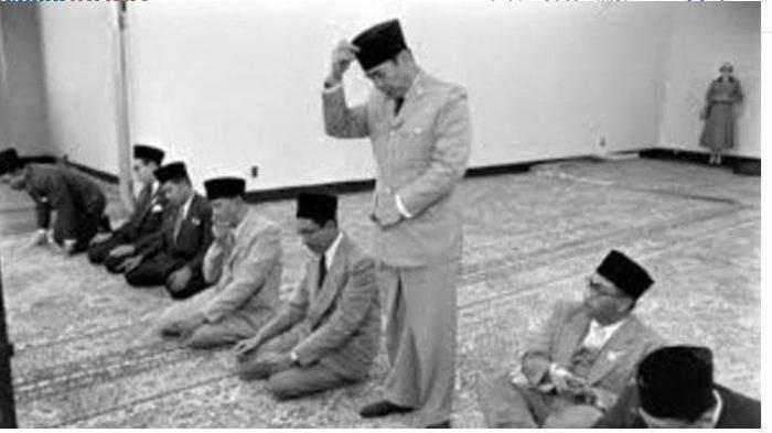 Detail Foto Presiden Sukarno Nomer 47