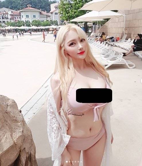 Detail Foto Seksi Model Korea Nomer 31