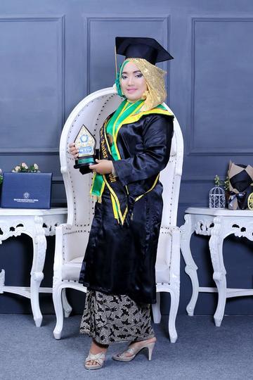 Detail Foto Studio Untuk Wisuda Nomer 11