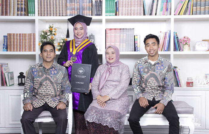 Detail Foto Studio Untuk Wisuda Nomer 17