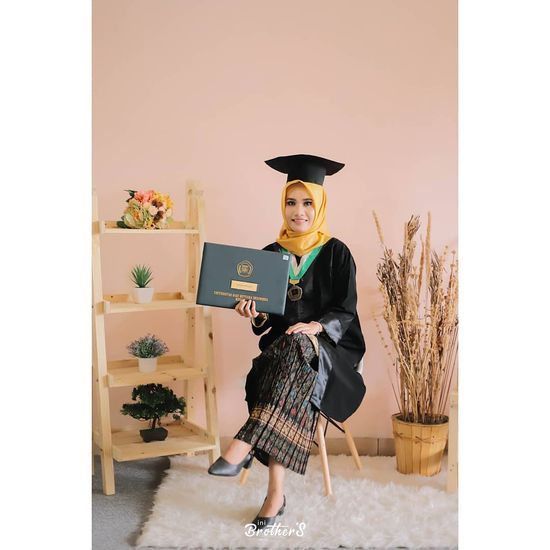 Detail Foto Studio Wisuda Nomer 2