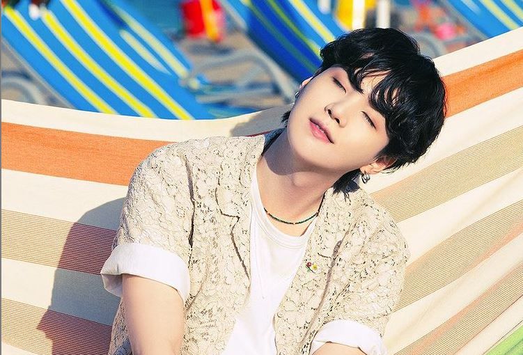 Detail Foto Suga Bts Nomer 21