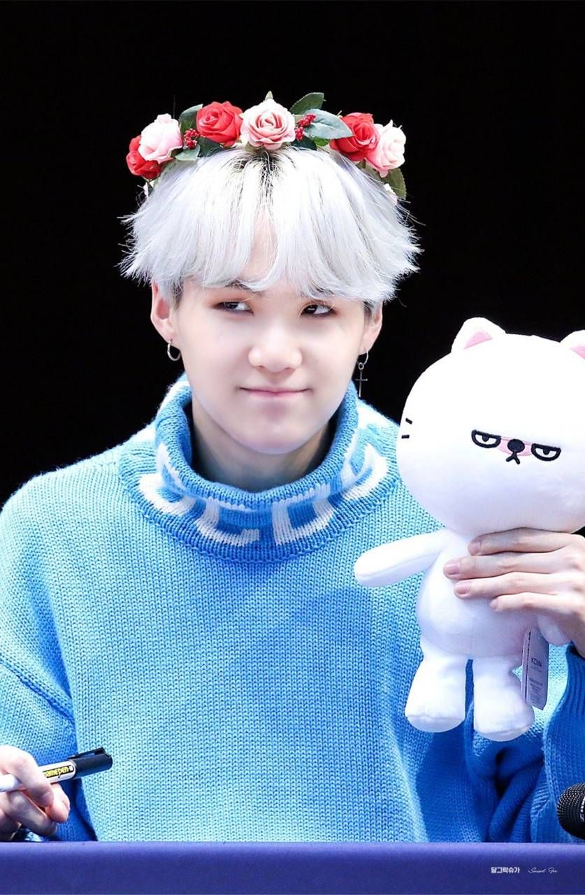 Foto Suga Bts Cute - KibrisPDR