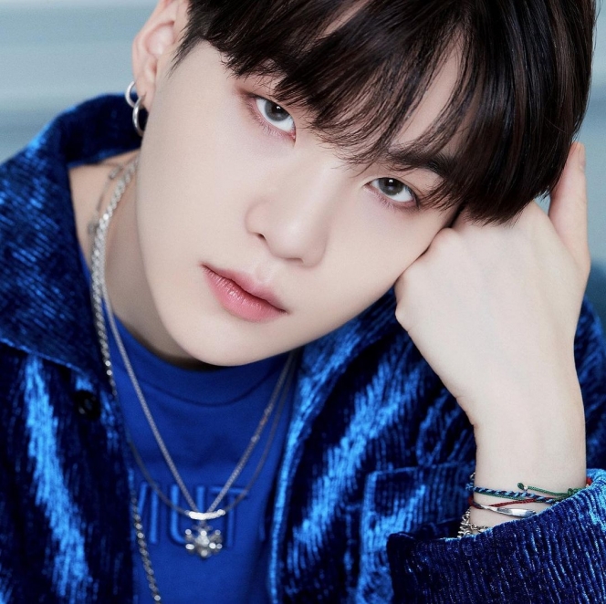 Detail Foto Suga Bts Ganteng Nomer 2