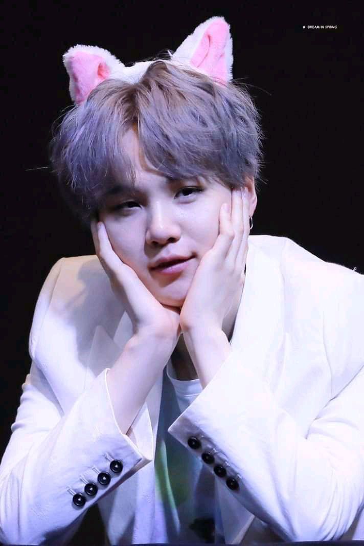 Detail Foto Suga Bts Ganteng Nomer 4