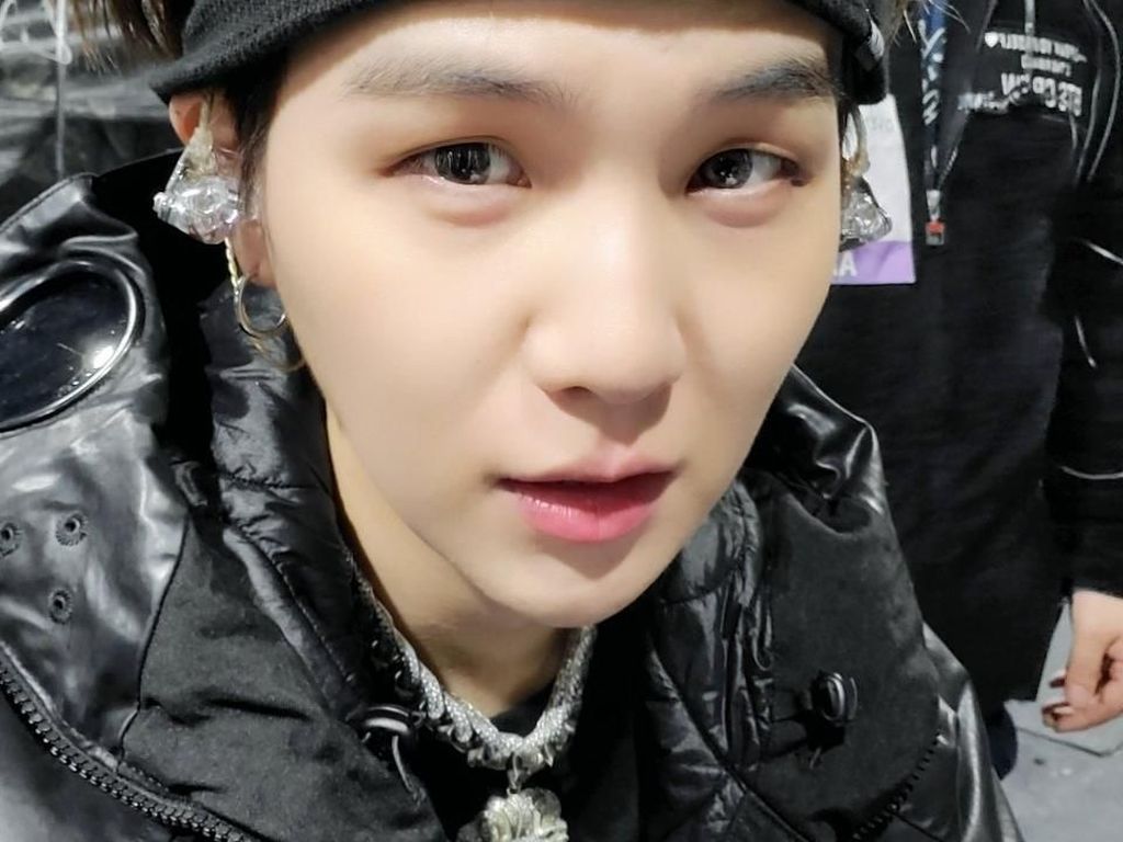 Detail Foto Suga Terbaru Nomer 38