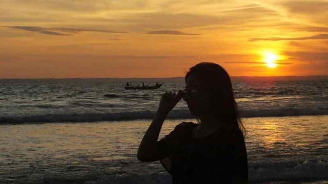 Detail Foto Sunset Pantai Nomer 44