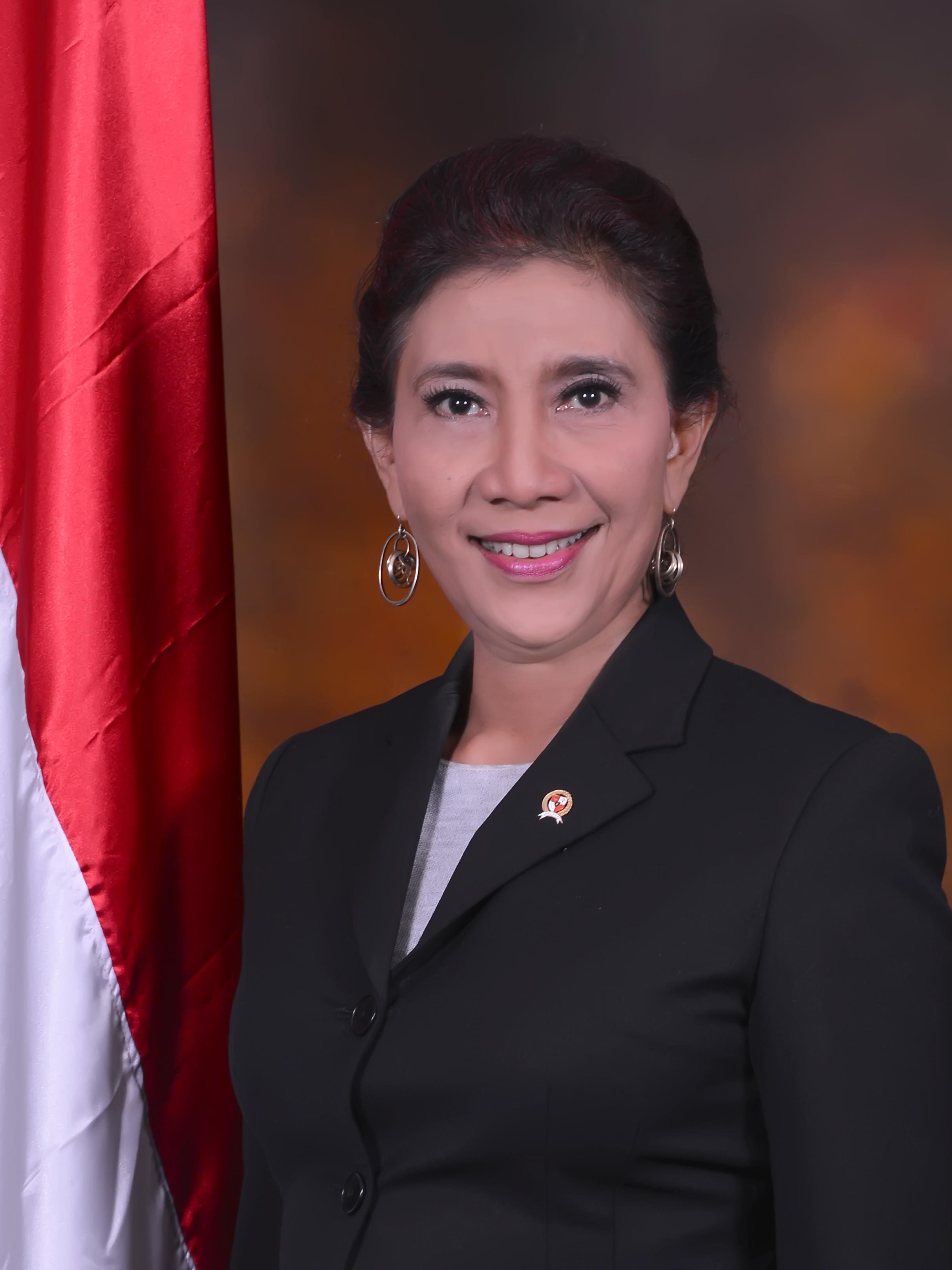 Foto Susi Pudjiastuti - KibrisPDR