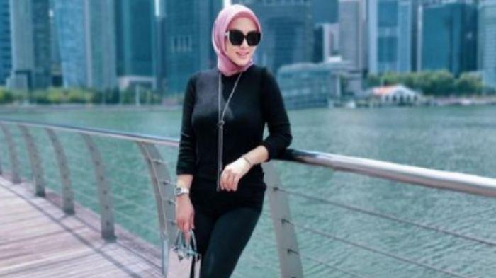 Detail Foto Syahrini Masa Lalu Kelam Nomer 37