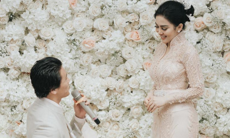 Detail Foto Syahrini Nikah Nomer 45