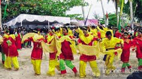 Detail Gambar Alat Musikpakaian Adatrumah Adattarian Daerah Babel Nomer 19