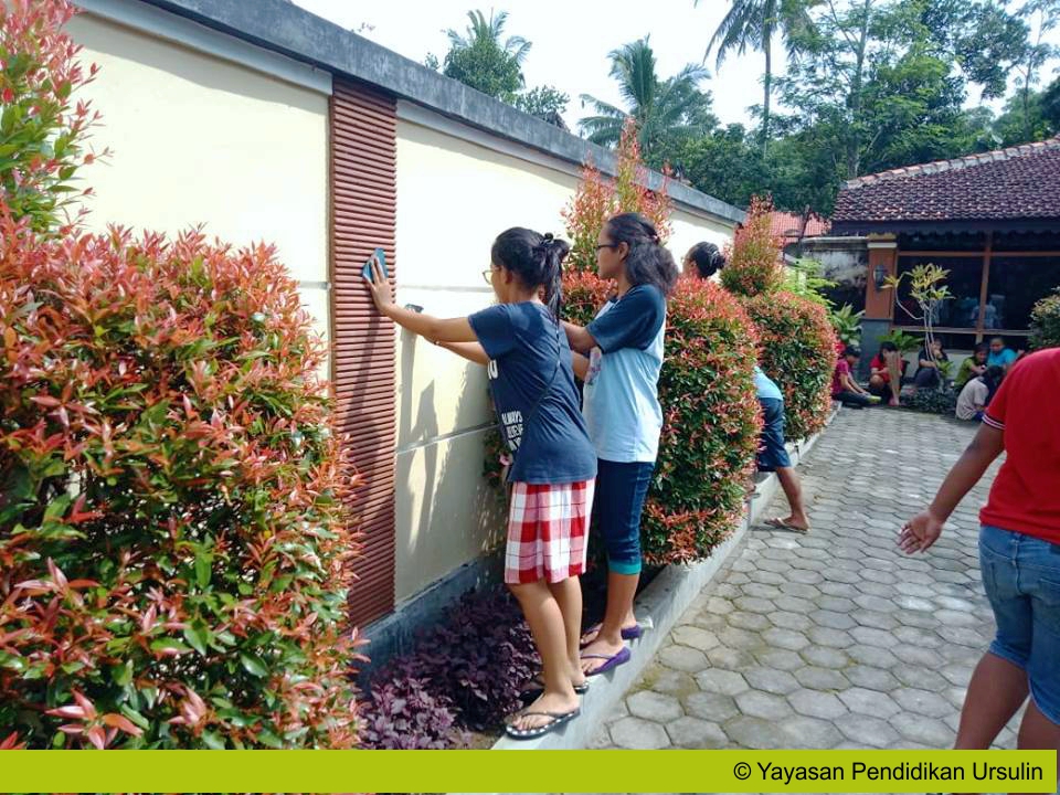 Detail Gambar Anak Melakukan Kerja Bakti Di Sekolah Untuk Pembelajaran Tk Nomer 36