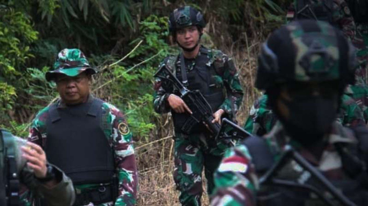 Detail Gambar Anggota Brimob Anggota Kopassus Paling Gagah Nomer 13