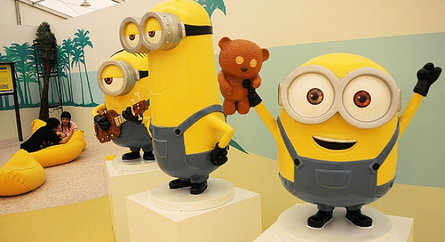 Detail Gambar Animasi Minion Duduk Nomer 44