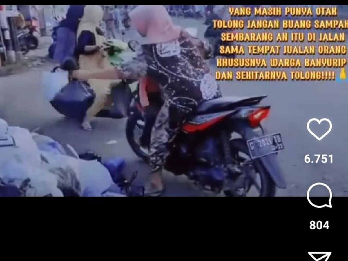 Detail Gambar Animasi Orang Berjalan Memebuang Sampah Nomer 19