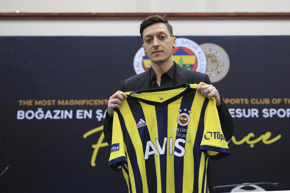 Detail Gambar Arsenal Ozil Nomer 46