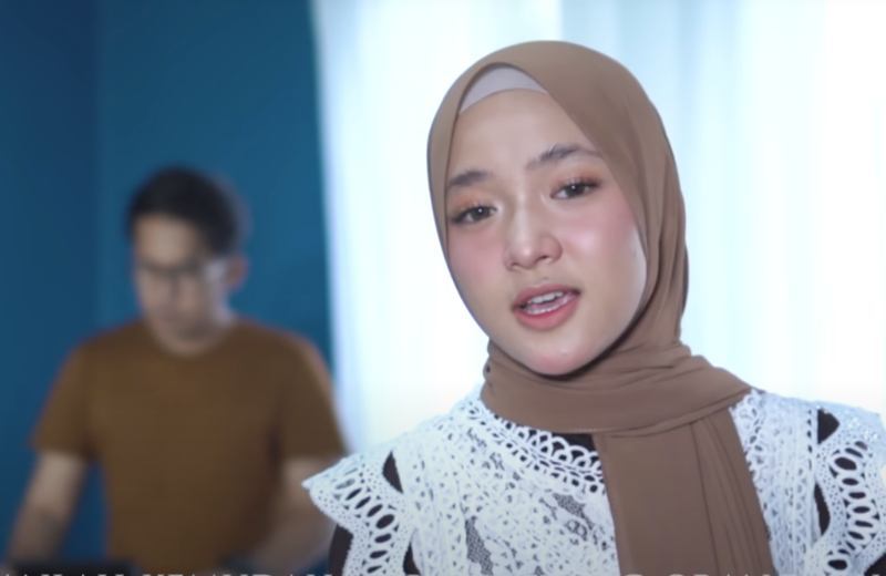 Detail Gambar Artis Nisa Sabyan Nomer 14