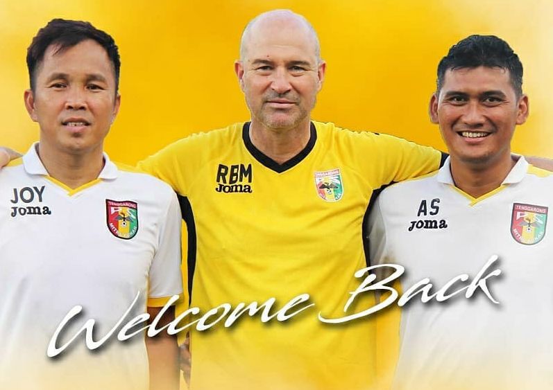 Detail Gambar Baju Bola Terbaru Liga 1 Mitra Kukar Nomer 23