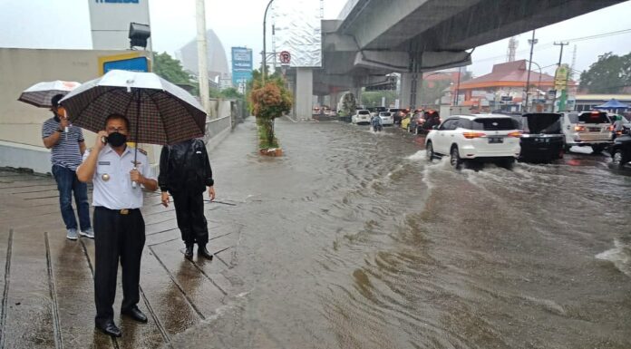 Detail Gambar Banjir Unhas Makassar Nomer 50