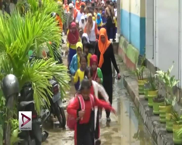 Detail Gambar Banjir Untuk Anak Tk Nomer 33