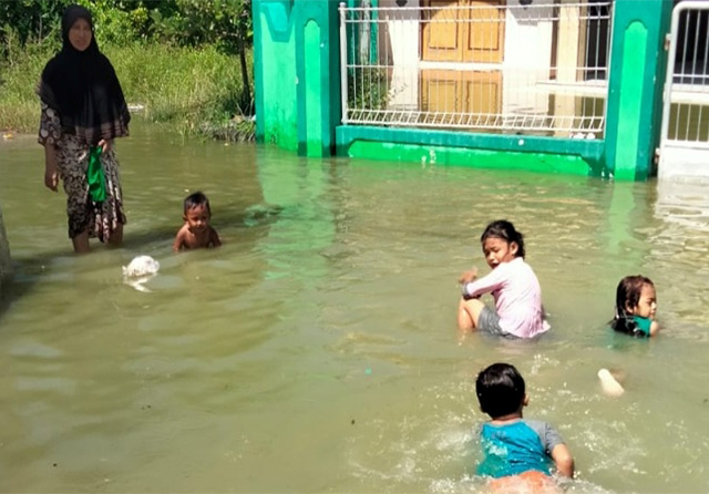 Detail Gambar Banjir Untuk Anak Tk Nomer 38