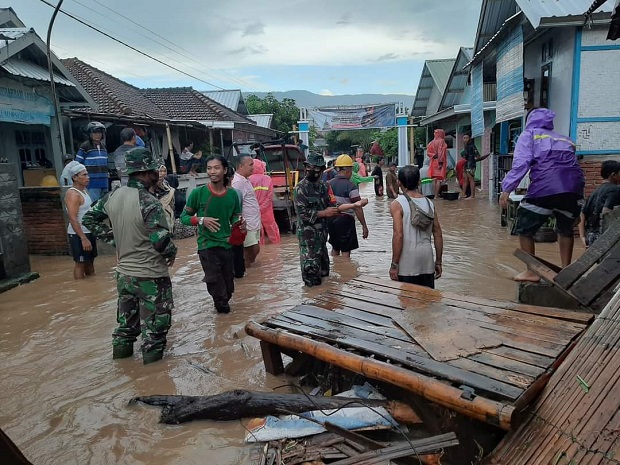 Detail Gambar Banjir Untuk Diwarnai Nomer 43