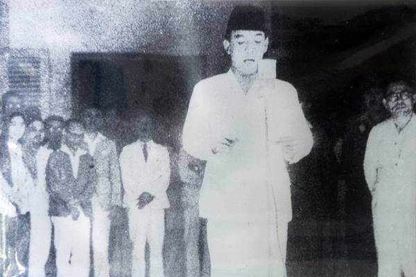 Detail Gambar Bapak Soekarno Nomer 30