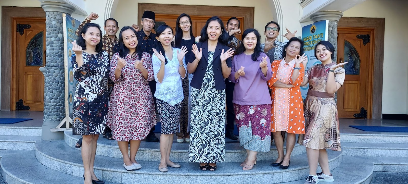Gambar Batik Smp Ibu Kartini - KibrisPDR