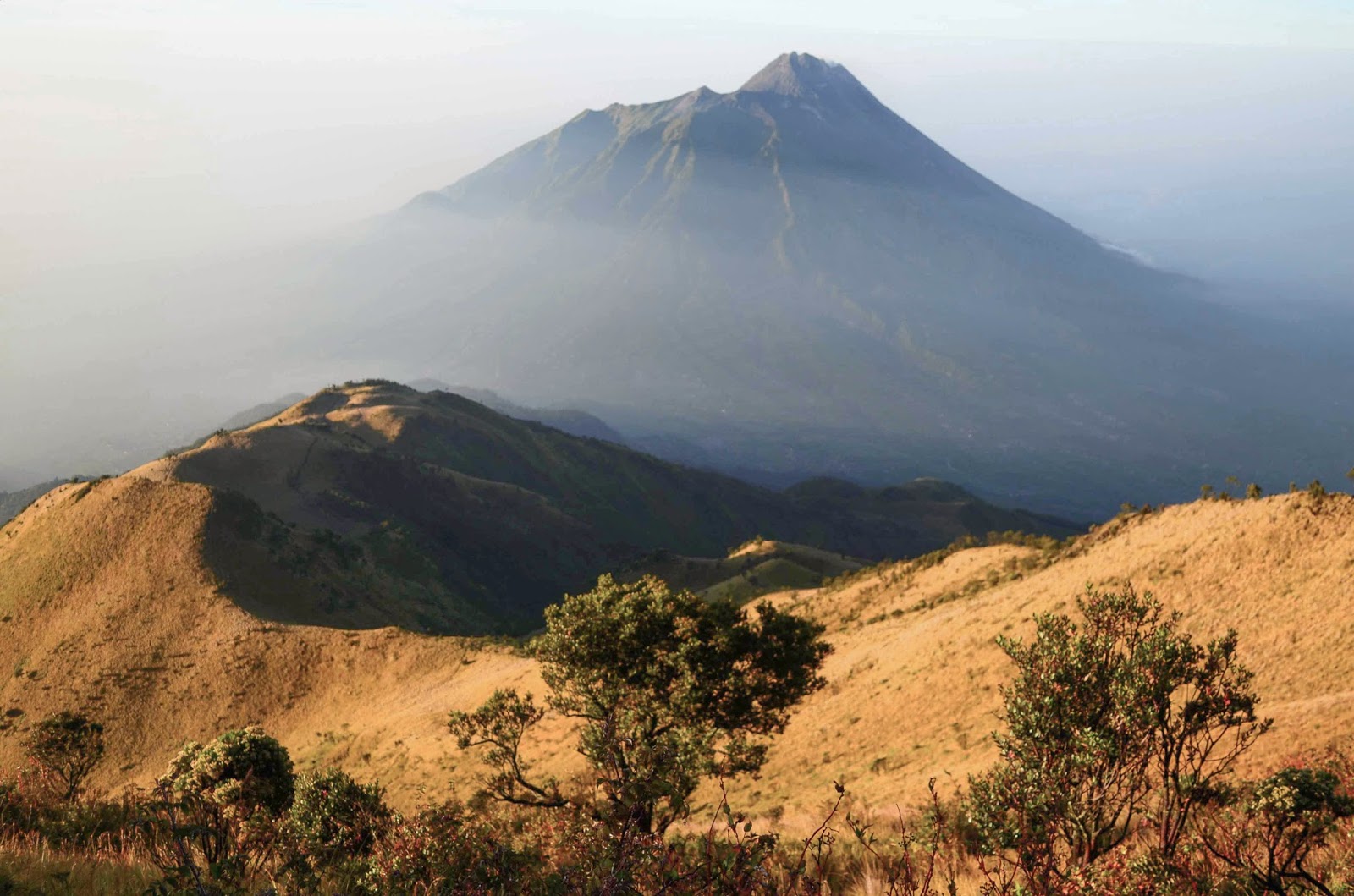 Detail Gambar Batuan Endapan Gunung Merapi Muda Nomer 9