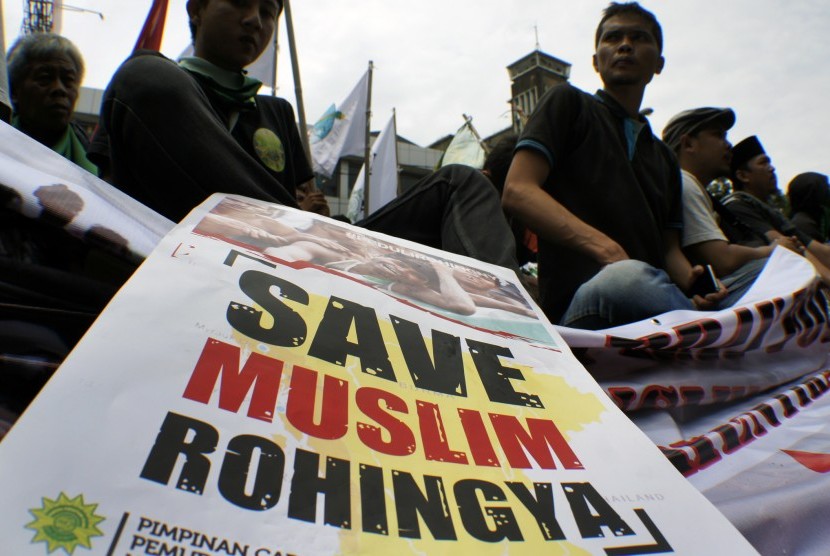 Detail Gambar Beserta Kata Tentang Kekerasan Kepada Rohingnya Nomer 17